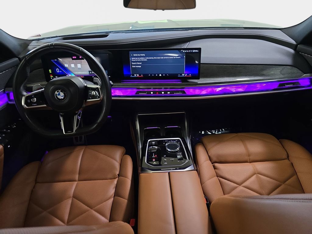 Used 2023 BMW 740i image 12