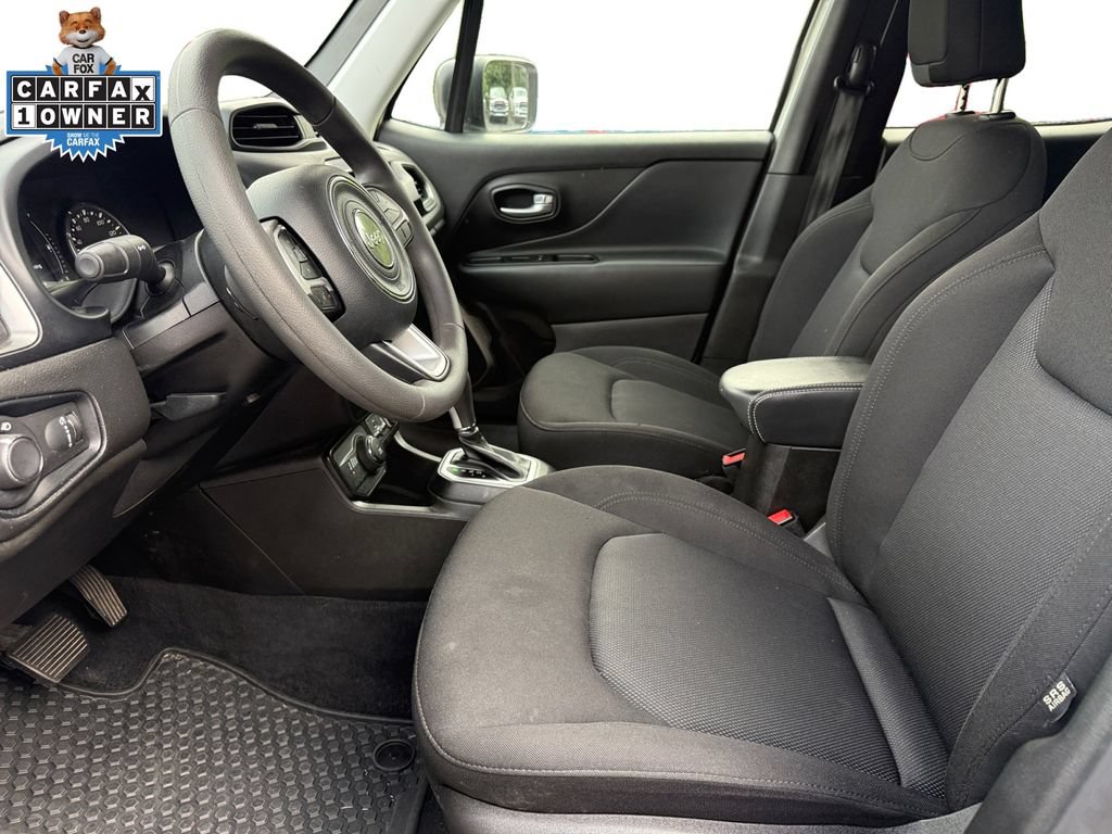 Used 2023 Jeep Renegade Latitude AWD/4WD image 9