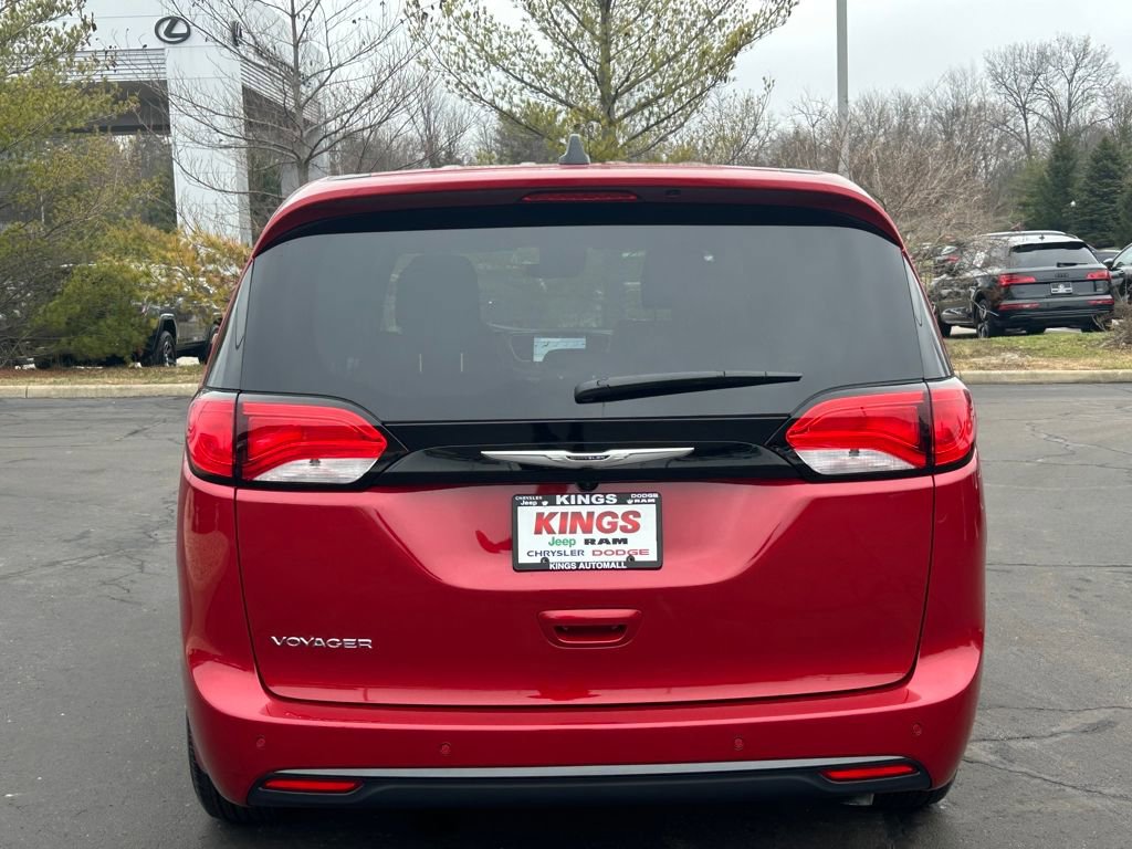 New 2026 Chrysler Voyager LX image 6