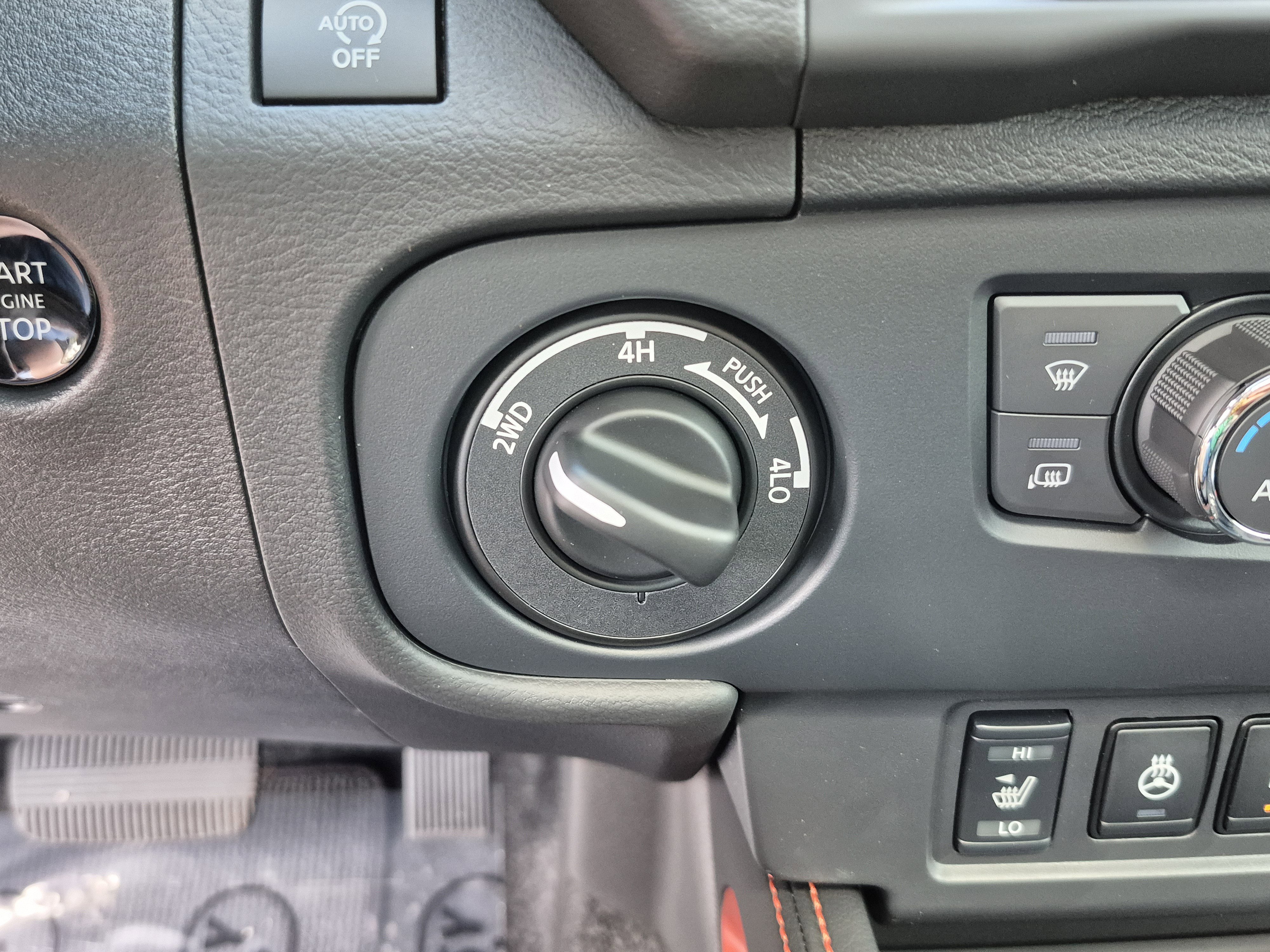 New 2026 Nissan Frontier PRO-4X w/ Pro Premium Package AWD/4WD image 28