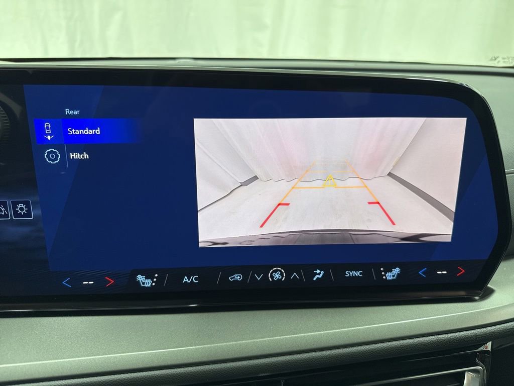 New 2026 Chevrolet Traverse LT w/ Midnight/Sport Edition image 34