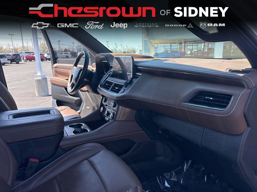 Used 2023 Chevrolet Suburban High Country image 35