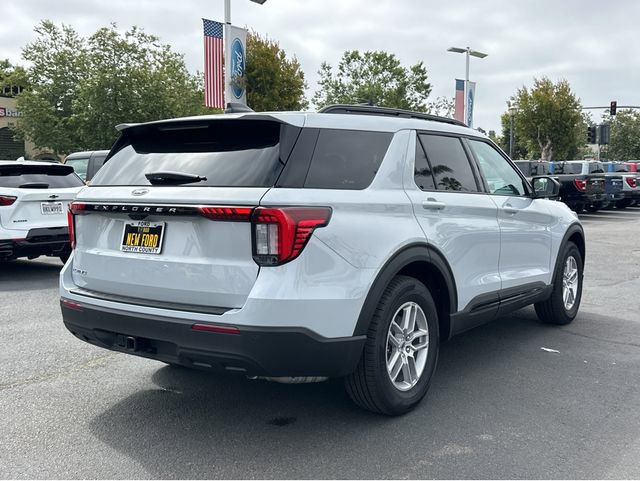 New 2026 Ford Explorer Active RWD image 6