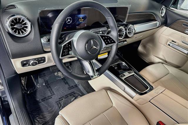 New 2026 Mercedes-Benz GLB 250 image 9