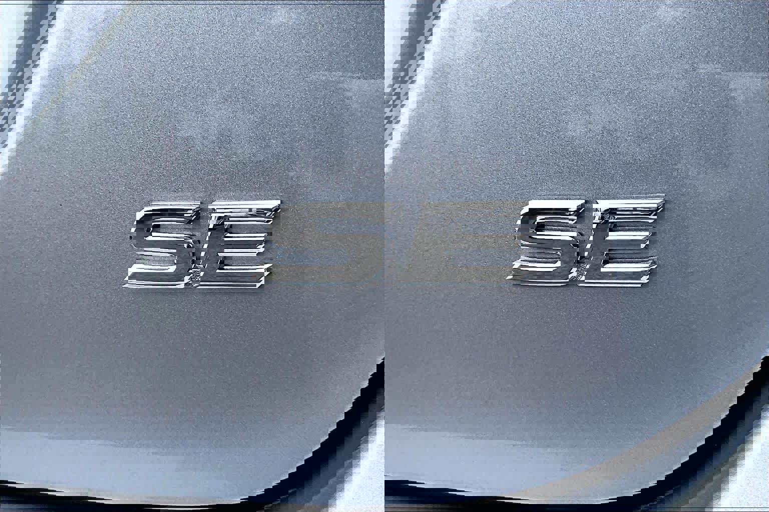 Certified 2024 Toyota Camry SE image 9