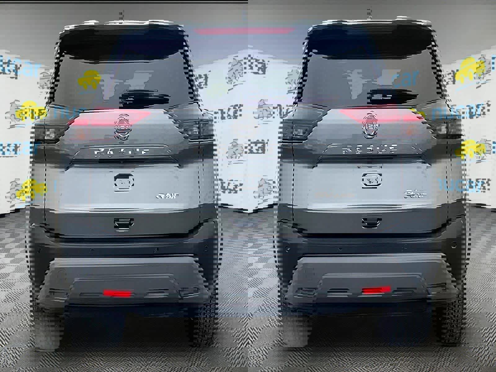 Used 2022 Nissan Rogue SV image 5