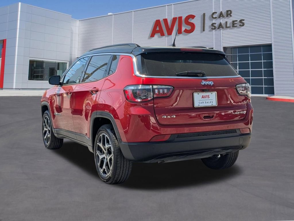 Used 2025 Jeep Compass Limited image 3