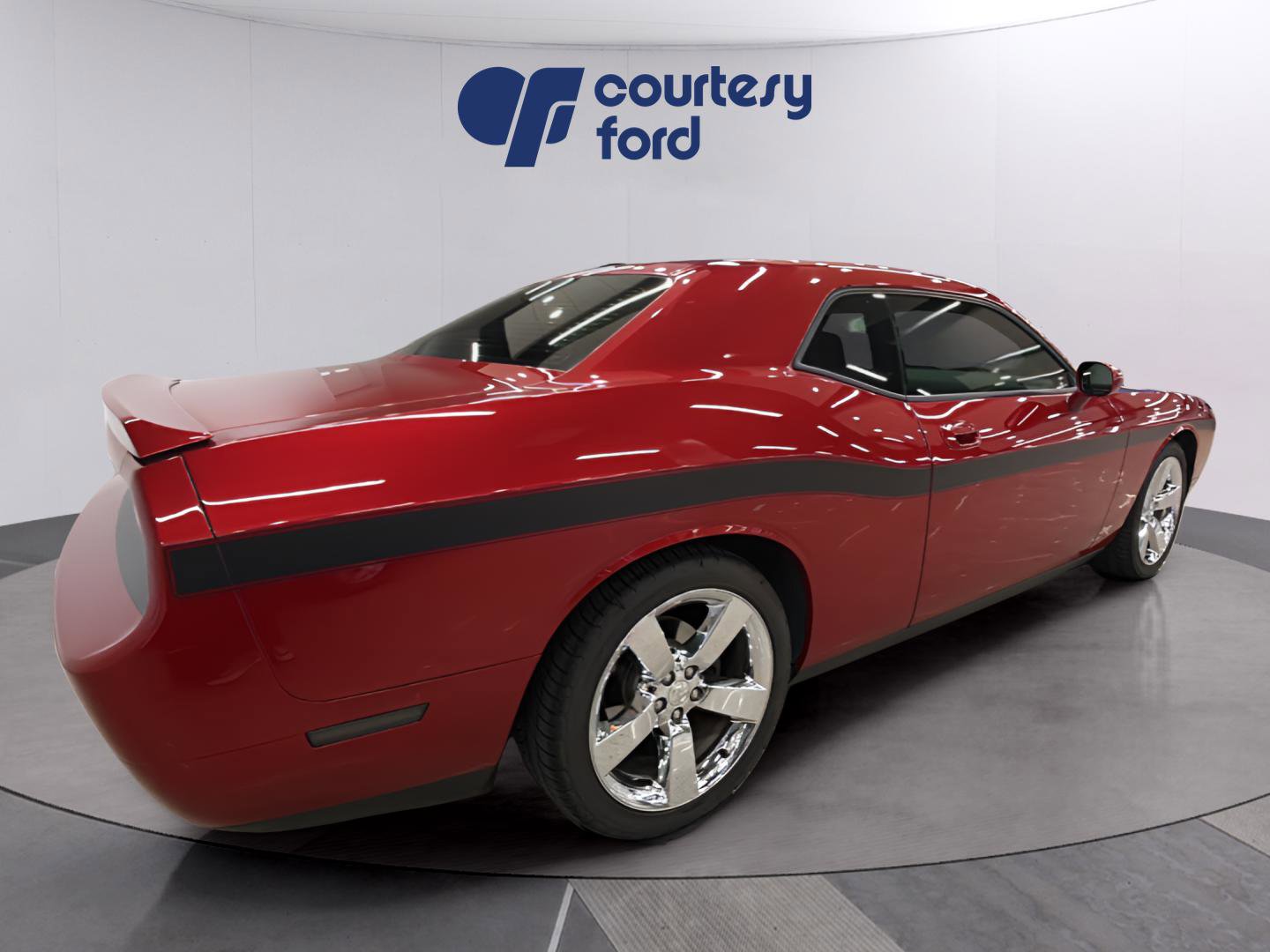 Used 2010 Dodge Challenger R/T RWD image 7