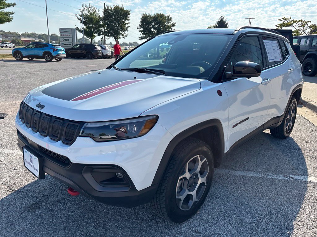 Used 2022 Jeep Compass Trailhawk w/ Trailhawk Elite Group AWD/4WD image 8