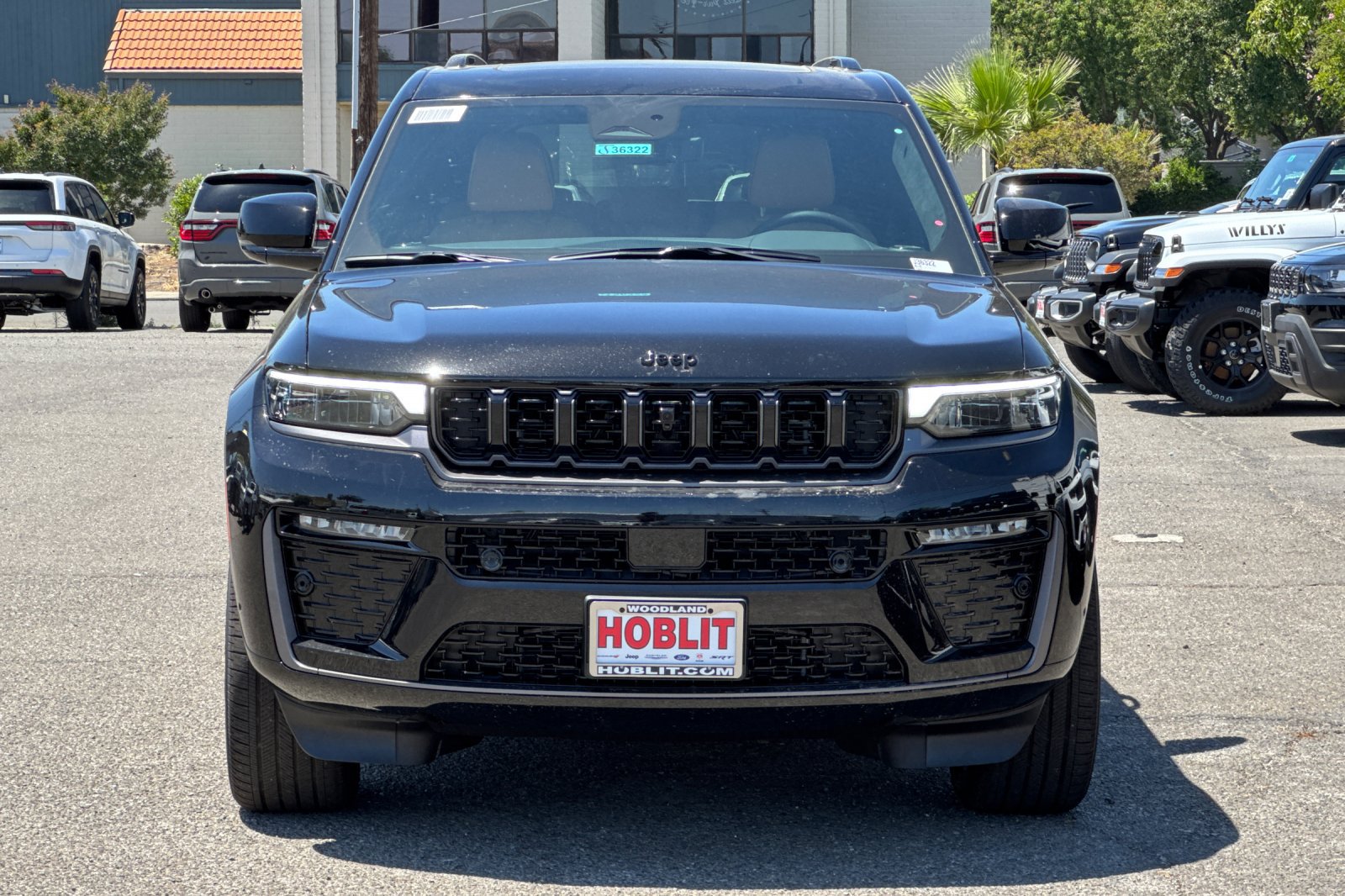 New 2026 Jeep Grand Cherokee Summit w/ Obsidian Package AWD/4WD image 8