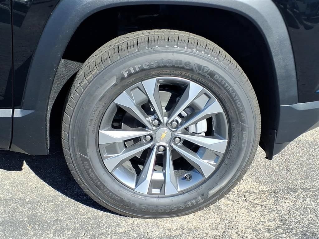 New 2027 Chevrolet Equinox LT w/ Convenience Package II FWD image 11