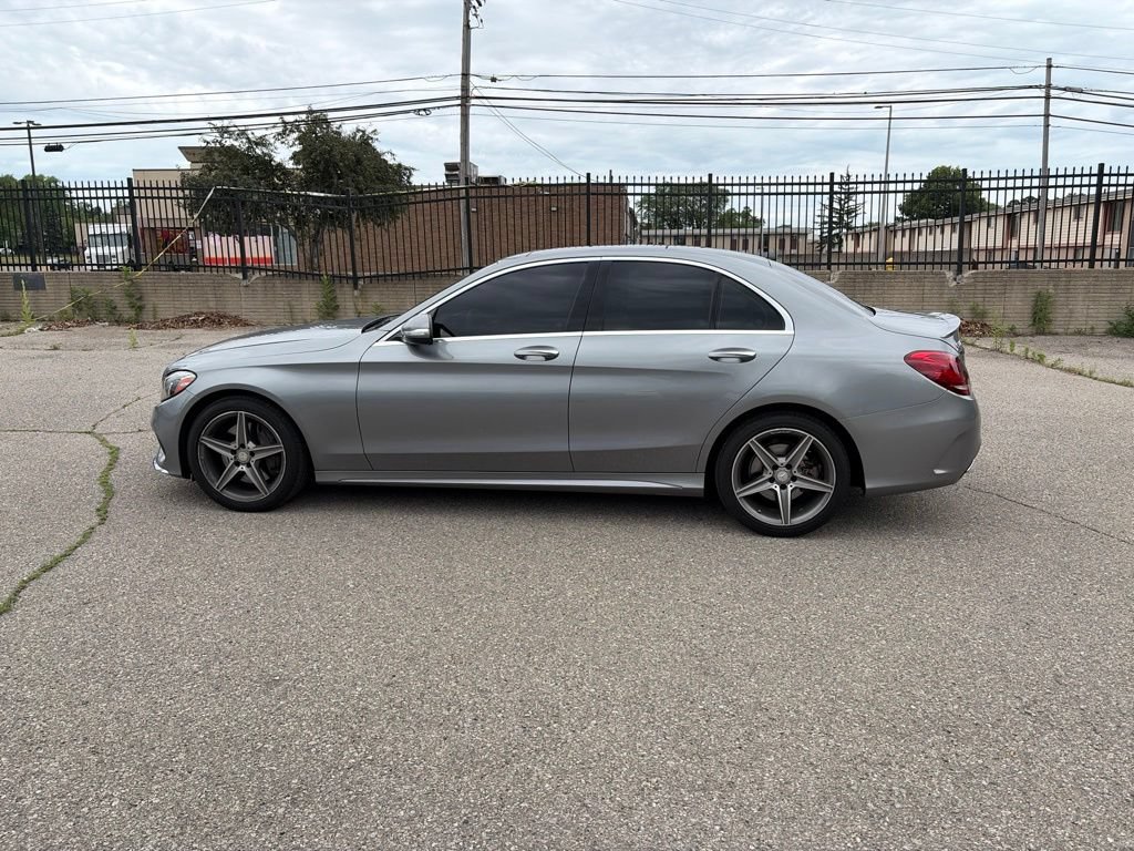 Used 2015 Mercedes-Benz C 300 4MATIC Sedan image 5