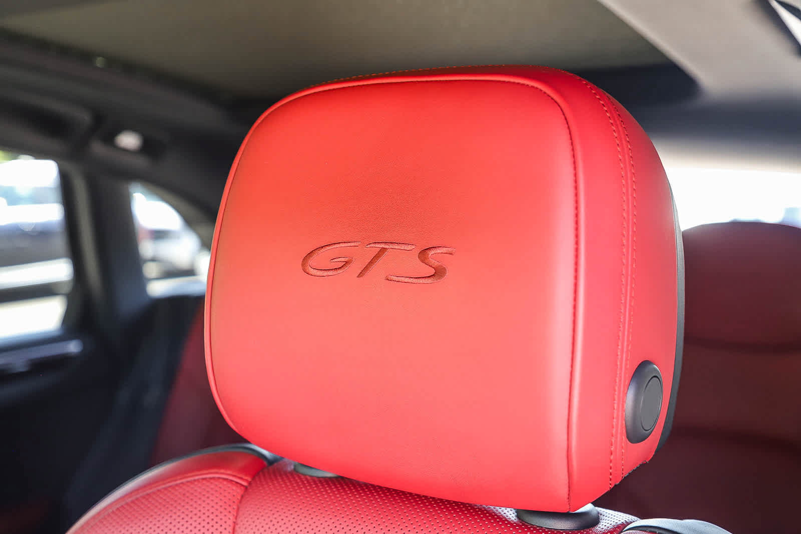 Used 2021 Porsche Macan GTS AWD/4WD image 34