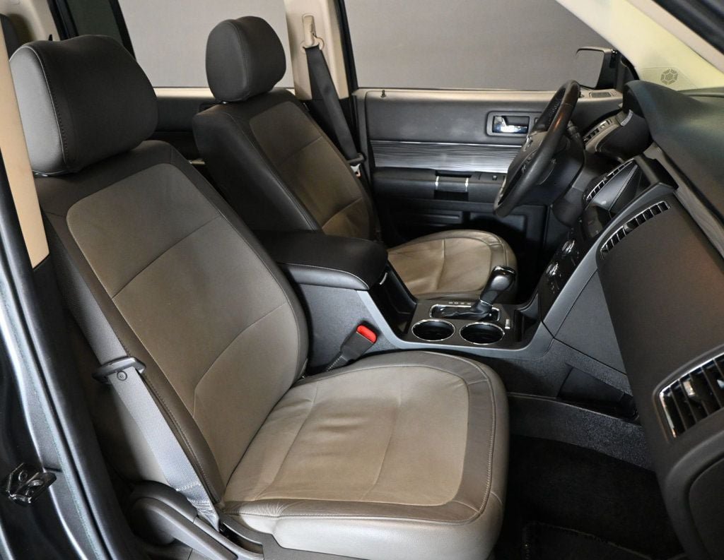 Used 2017 Ford Flex SEL w/ Equipment Group 202A FWD image 19
