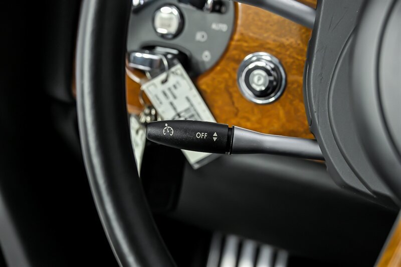 Used 2008 Rolls-Royce Phantom Drophead Coupe RWD image 28
