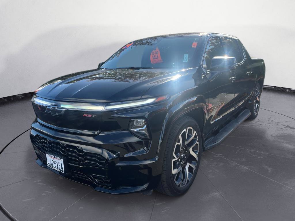 Used 2024 Chevrolet Silverado EV RST image 2