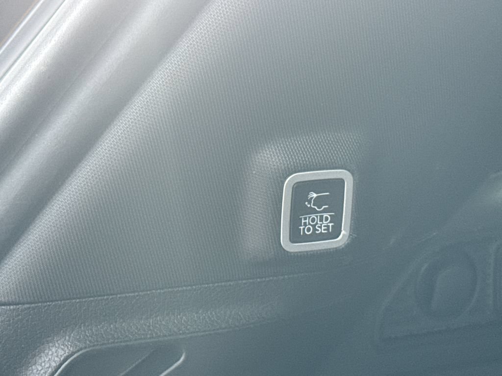 Used 2022 Jeep Grand Cherokee Trailhawk AWD/4WD image 34