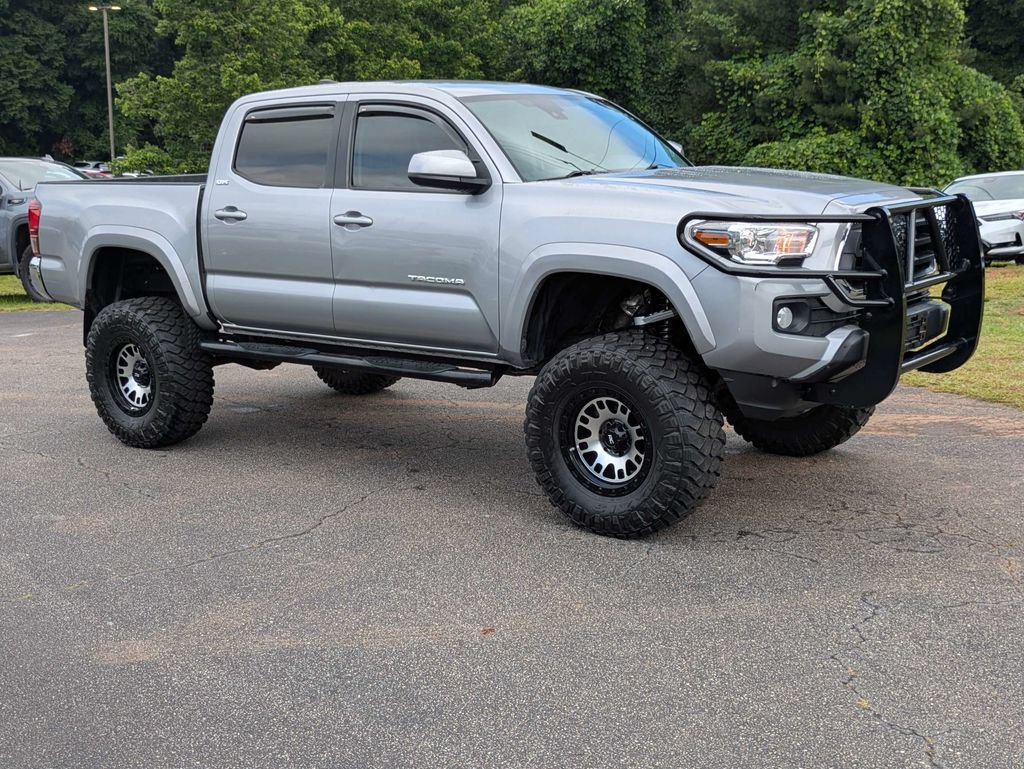 Used 2021 Toyota Tacoma SR5 RWD image 8