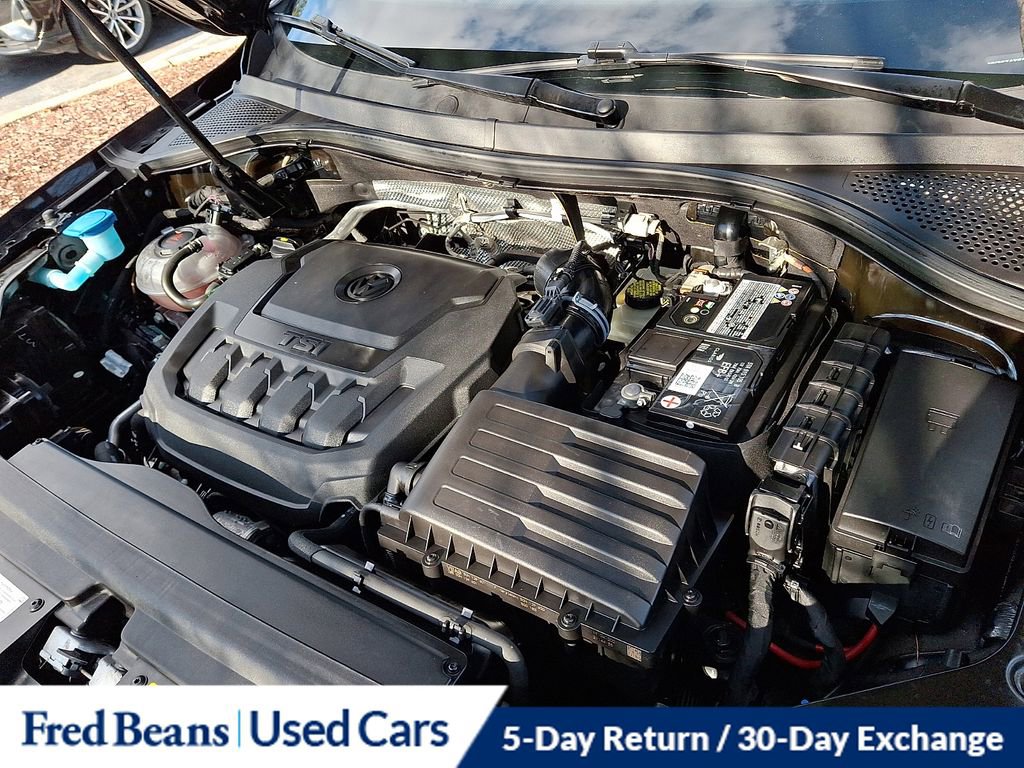 Used 2021 Volkswagen Tiguan SE R-Line image 28
