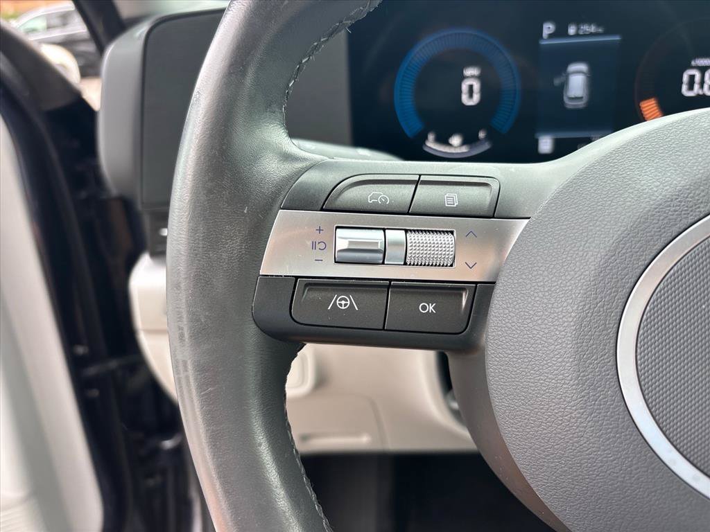 Used 2025 Hyundai Kona SEL AWD/4WD image 15