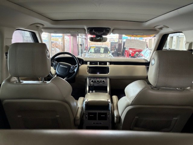 Used 2017 Land Rover Range Rover Sport HSE image 16