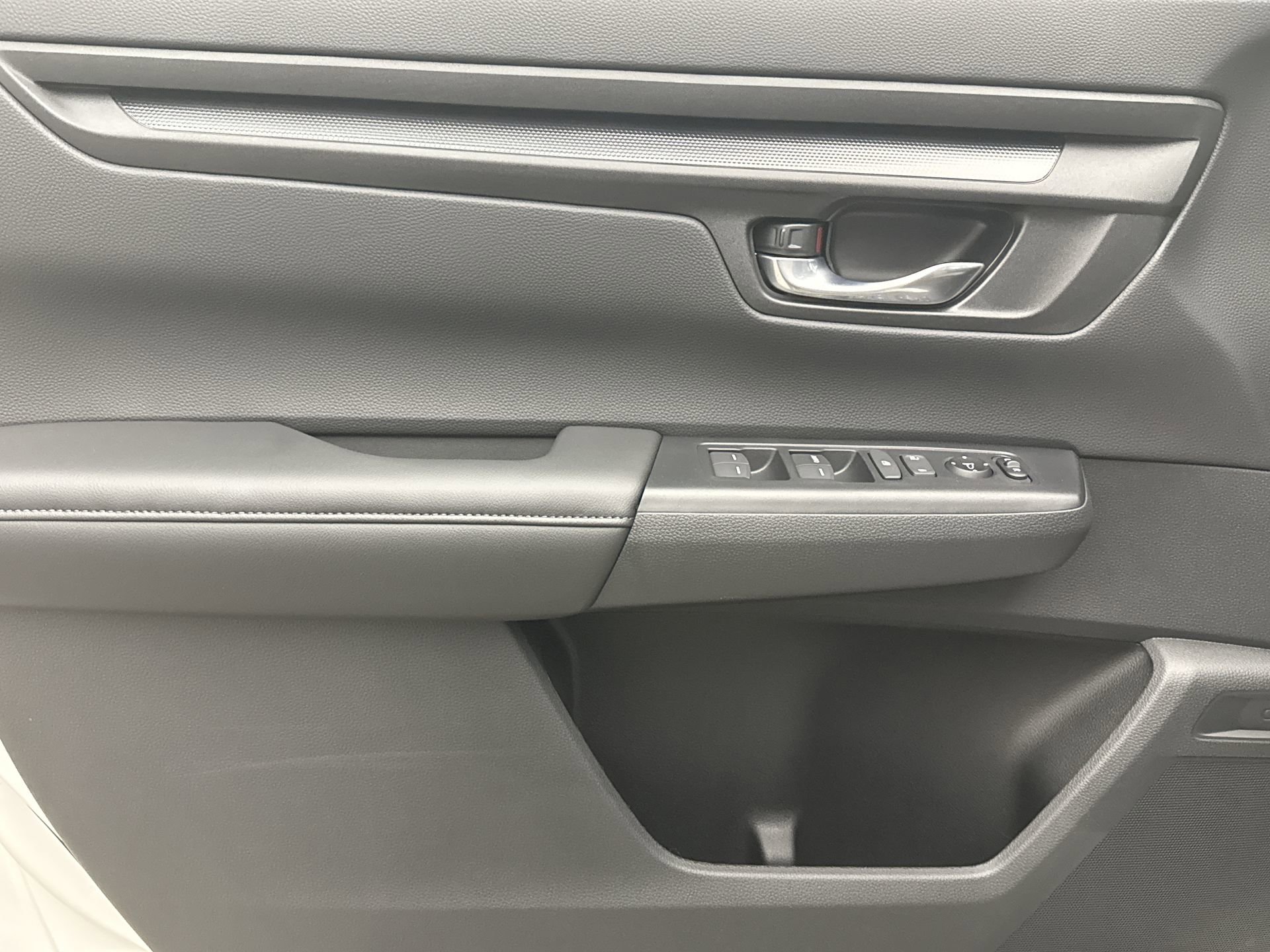 Used 2026 Honda CR-V LX image 9