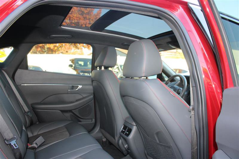 Used 2023 Hyundai Sonata SEL Plus image 15