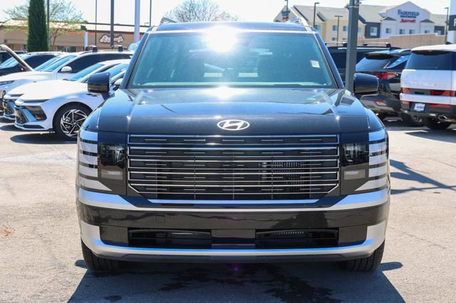 New 2026 Hyundai Palisade Calligraphy FWD image 2