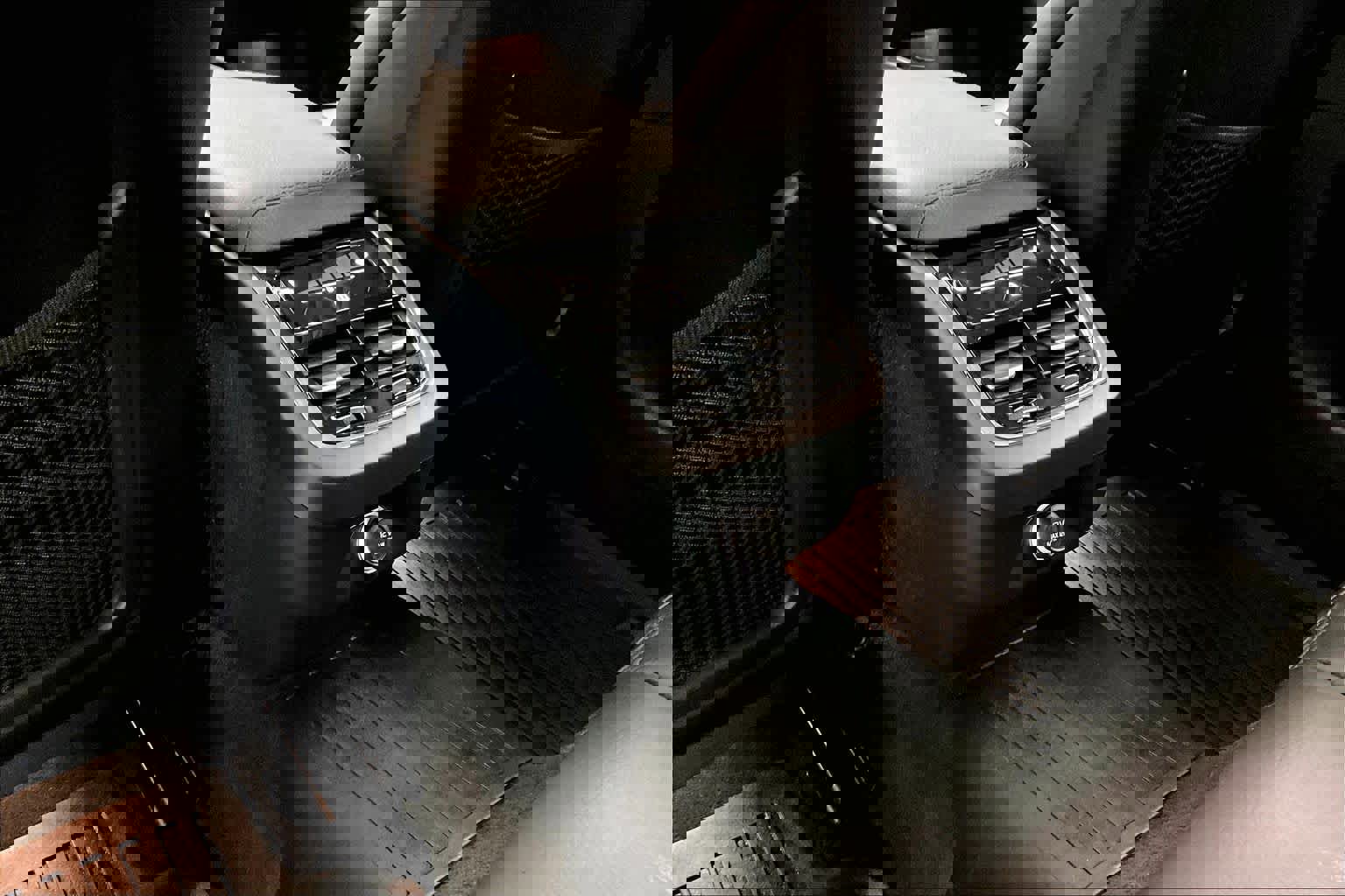 Used 2020 Volvo V60 T5 Cross Country w/ Cross Country Pro Package image 39