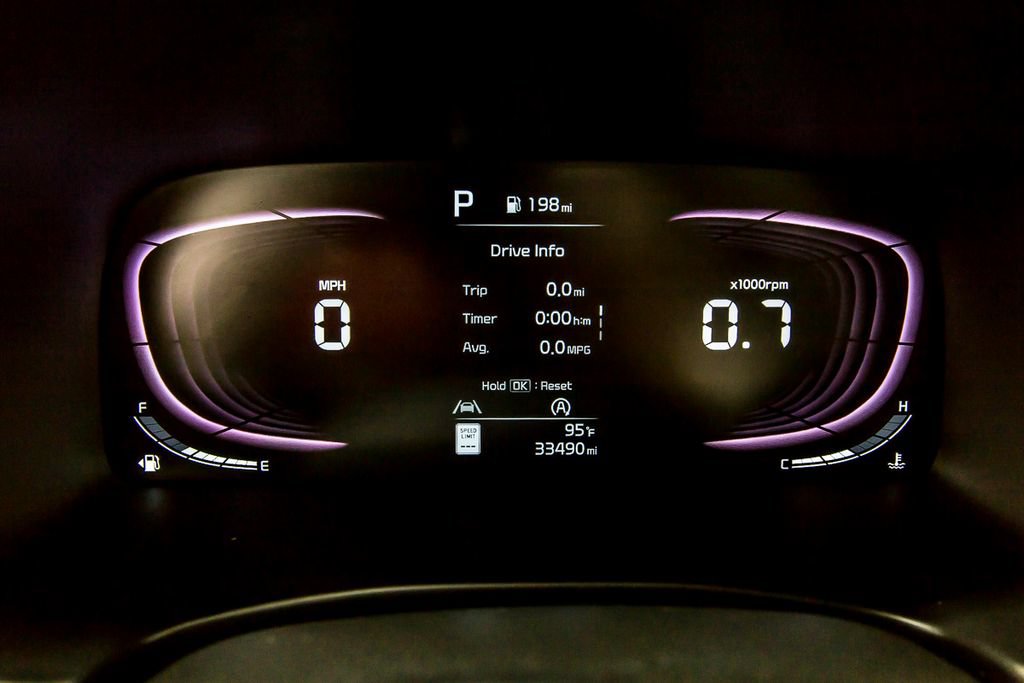 Used 2023 Kia Soul LX FWD image 16