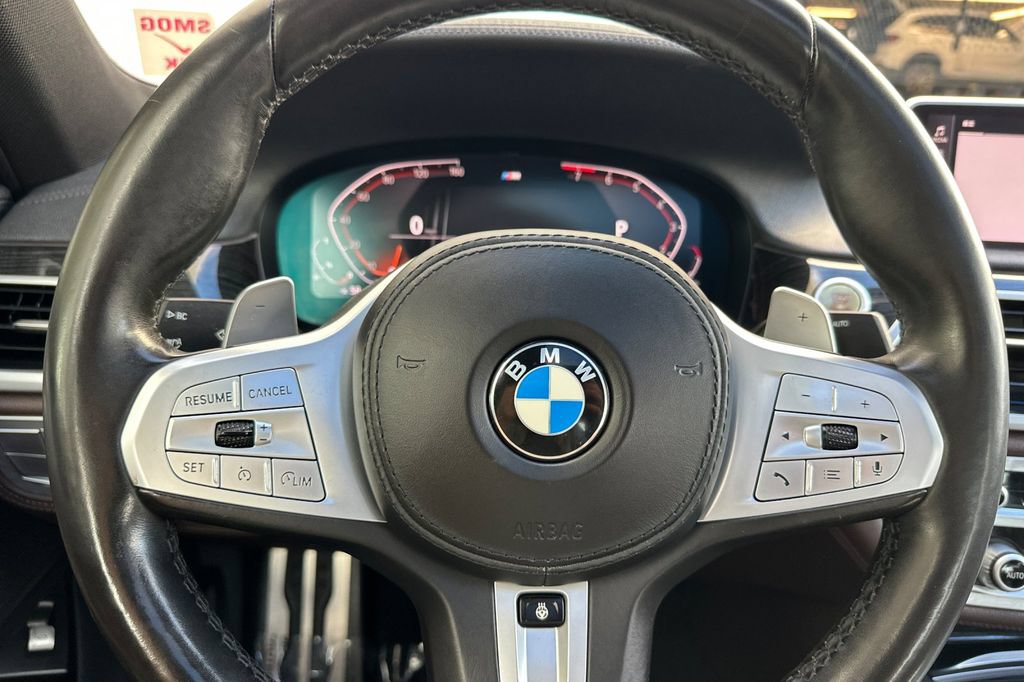 Used 2020 BMW 740i w/ M Sport Package RWD image 26