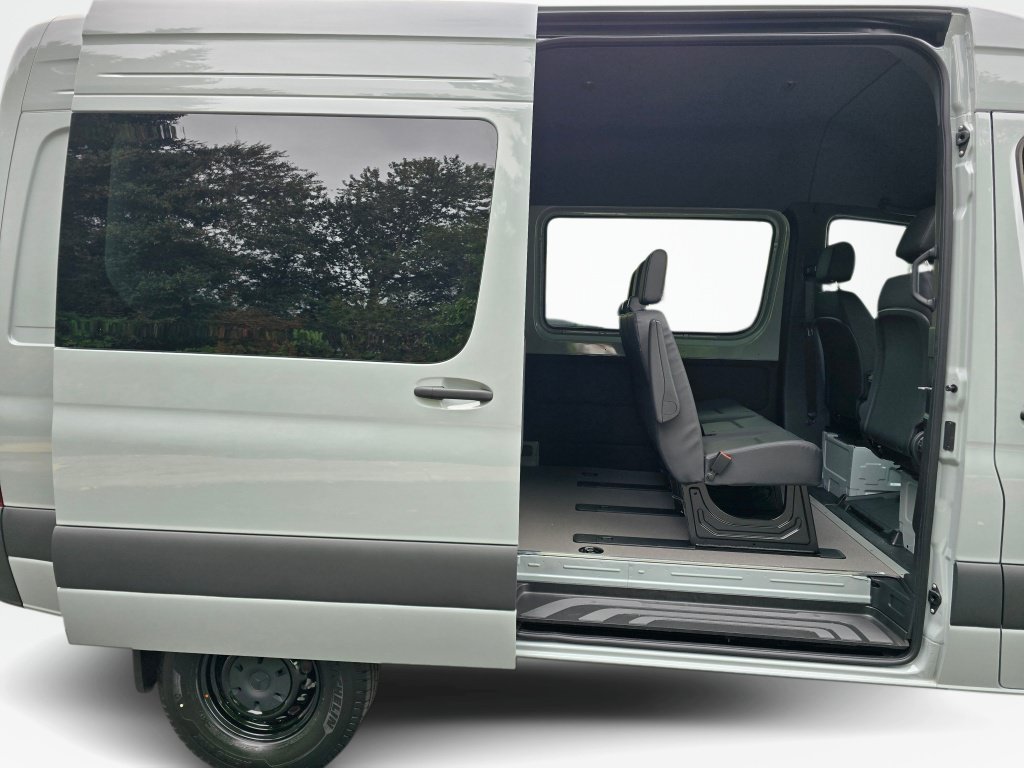 New 2026 Mercedes-Benz Sprinter 2500 image 25