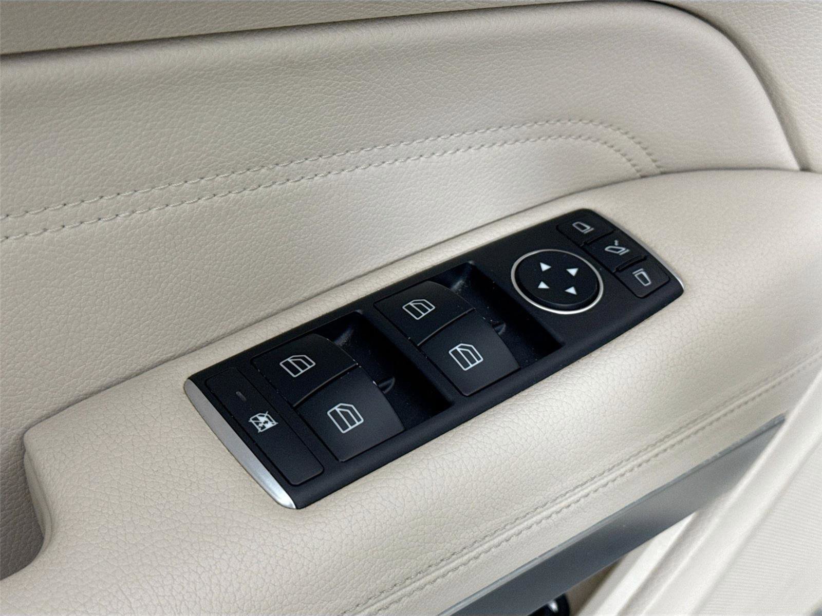 Used 2017 Mercedes-Benz E 400 Coupe image 28