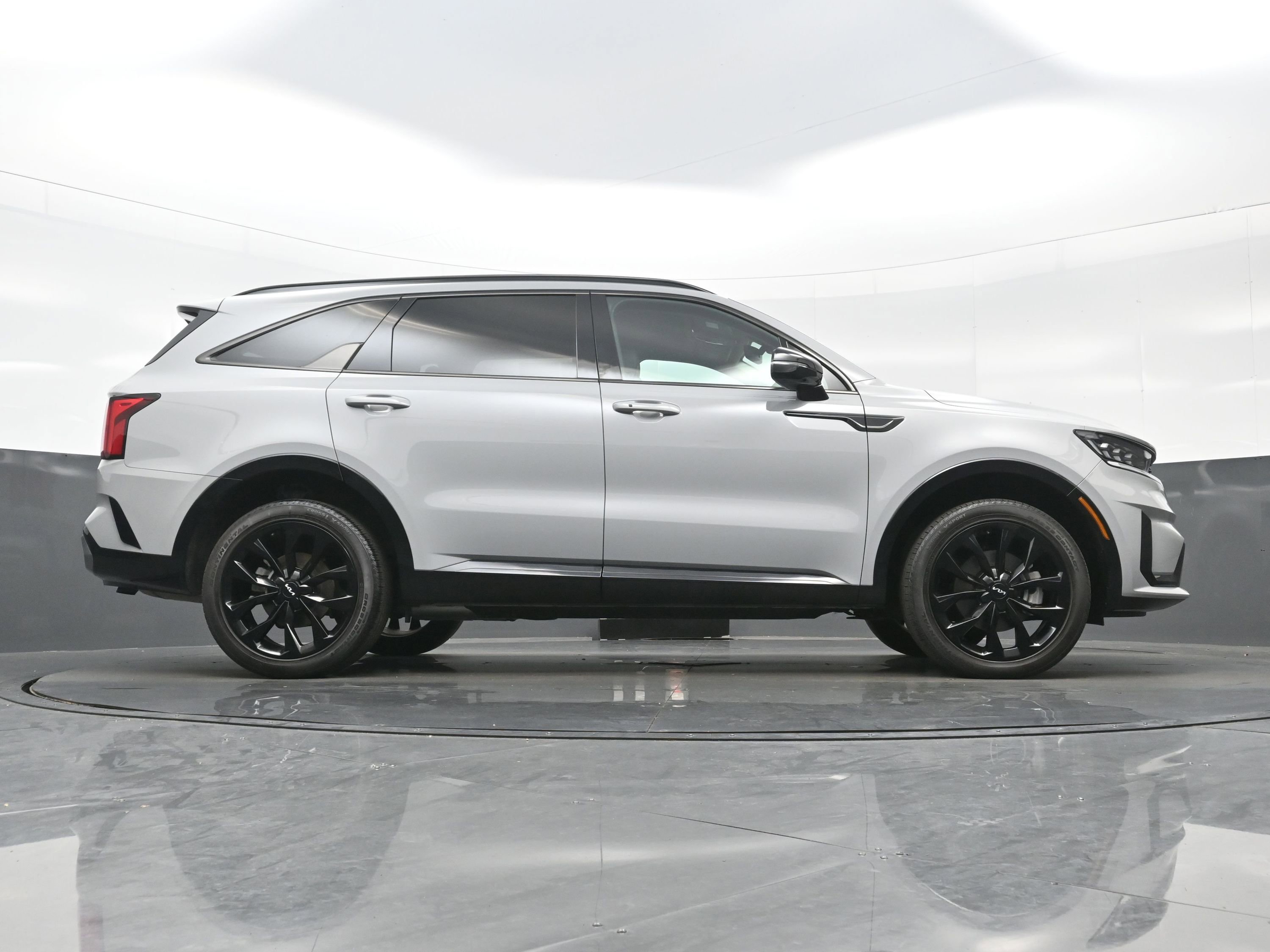 Used 2023 Kia Sorento SX image 35