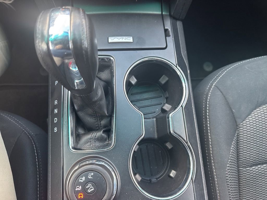 Used 2018 Ford Explorer XLT image 23