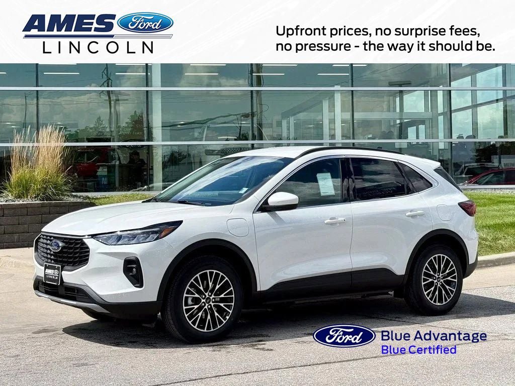 Certified 2025 Ford Escape SE FWD image 1