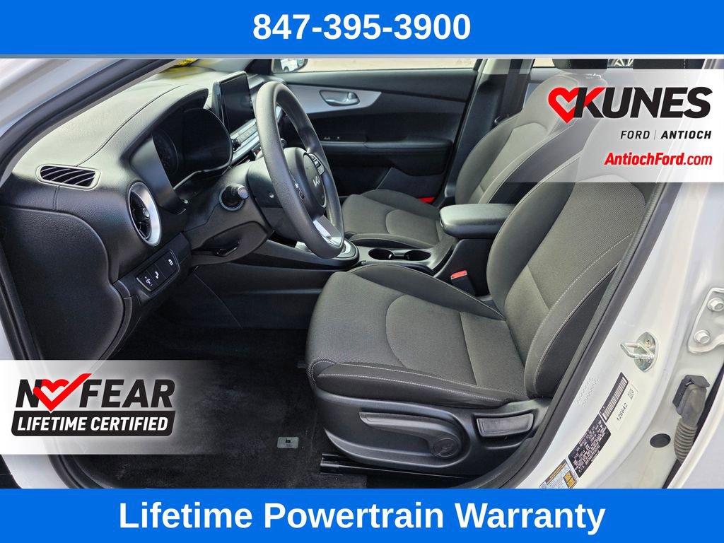 Used 2023 Kia Forte LXS w/ LXS Technology Package image 18