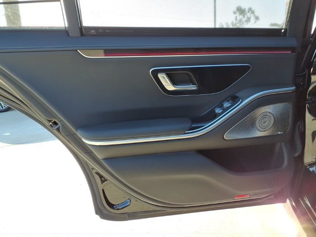 Certified 2023 Mercedes-Benz S 500 4MATIC image 17