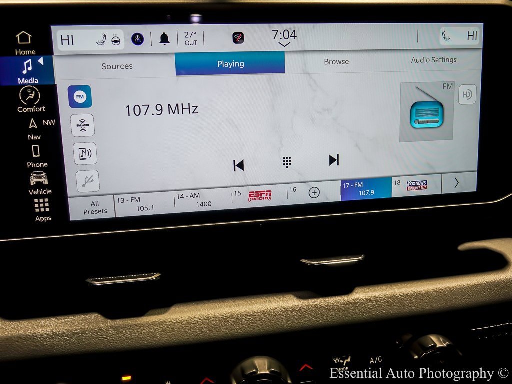 Used 2024 Jeep Wrangler Unlimited Sahara w/ Technology Group image 22