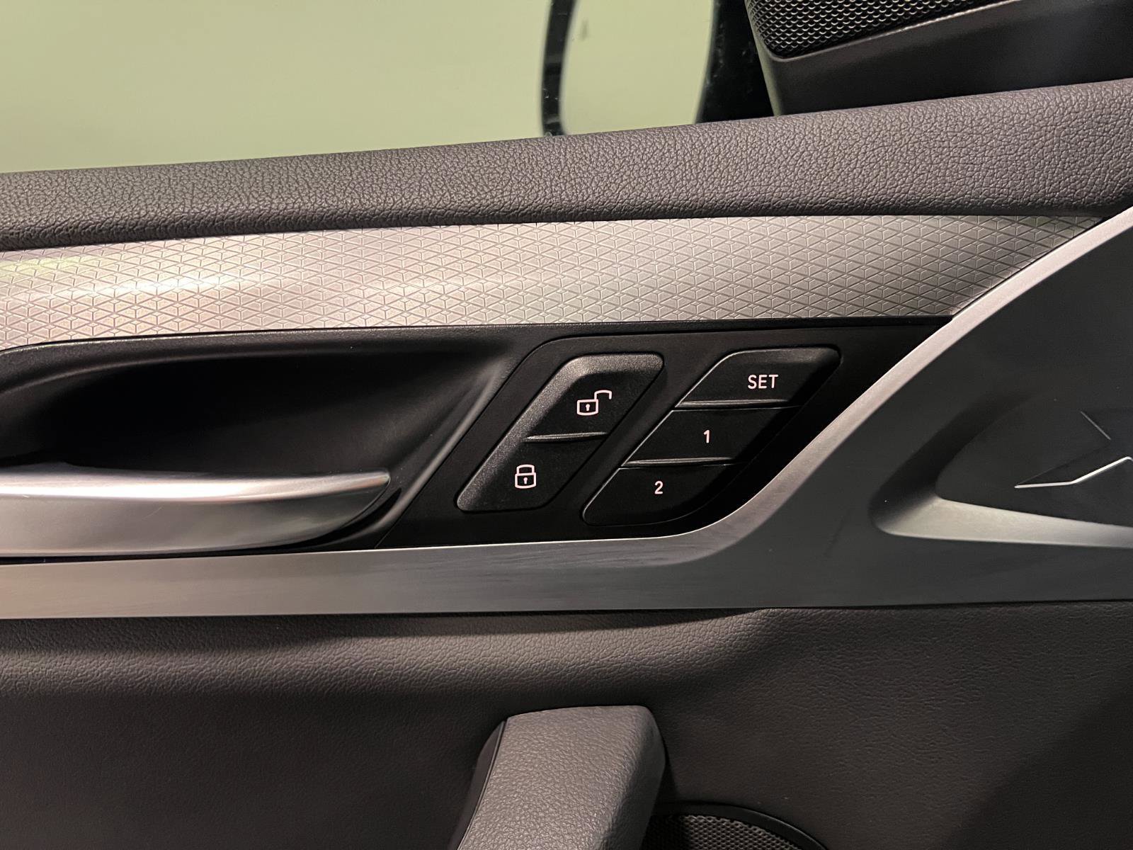 Used 2019 BMW X3 M40i image 26