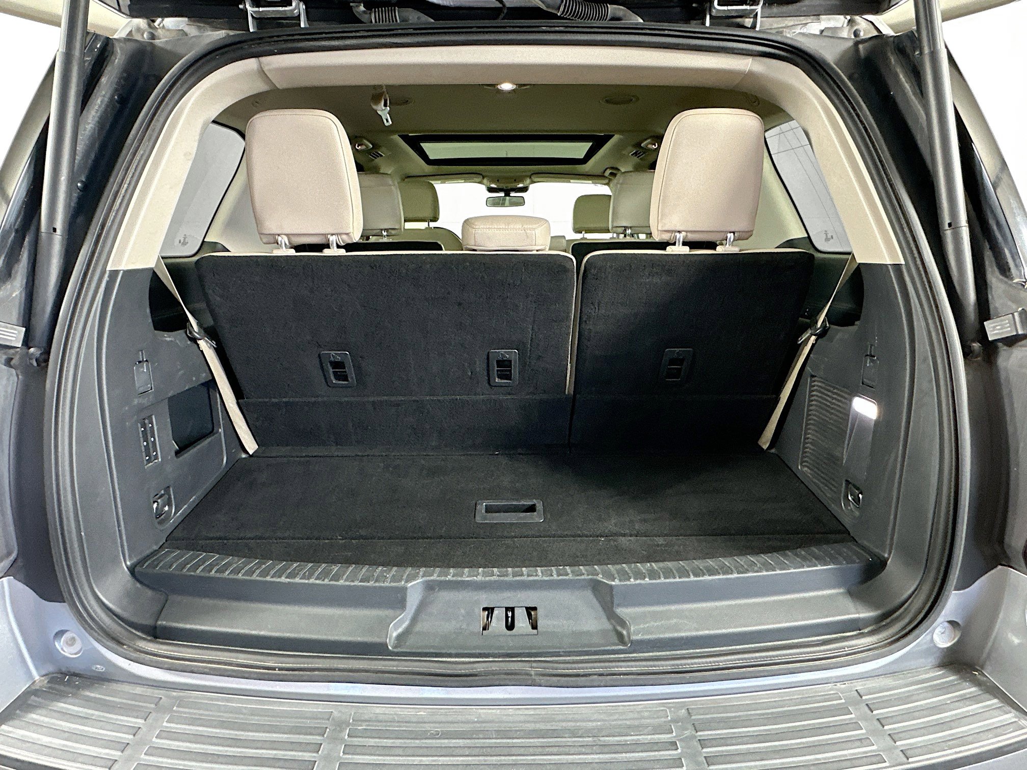 Used 2023 Ford Expedition Limited AWD/4WD image 32