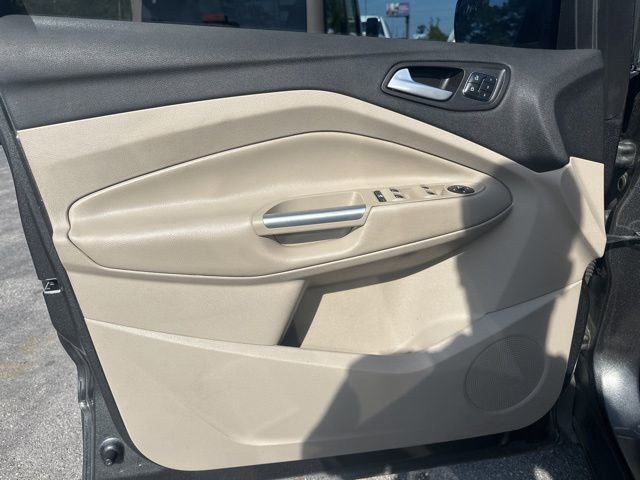 Used 2016 Ford Escape Titanium FWD image 13