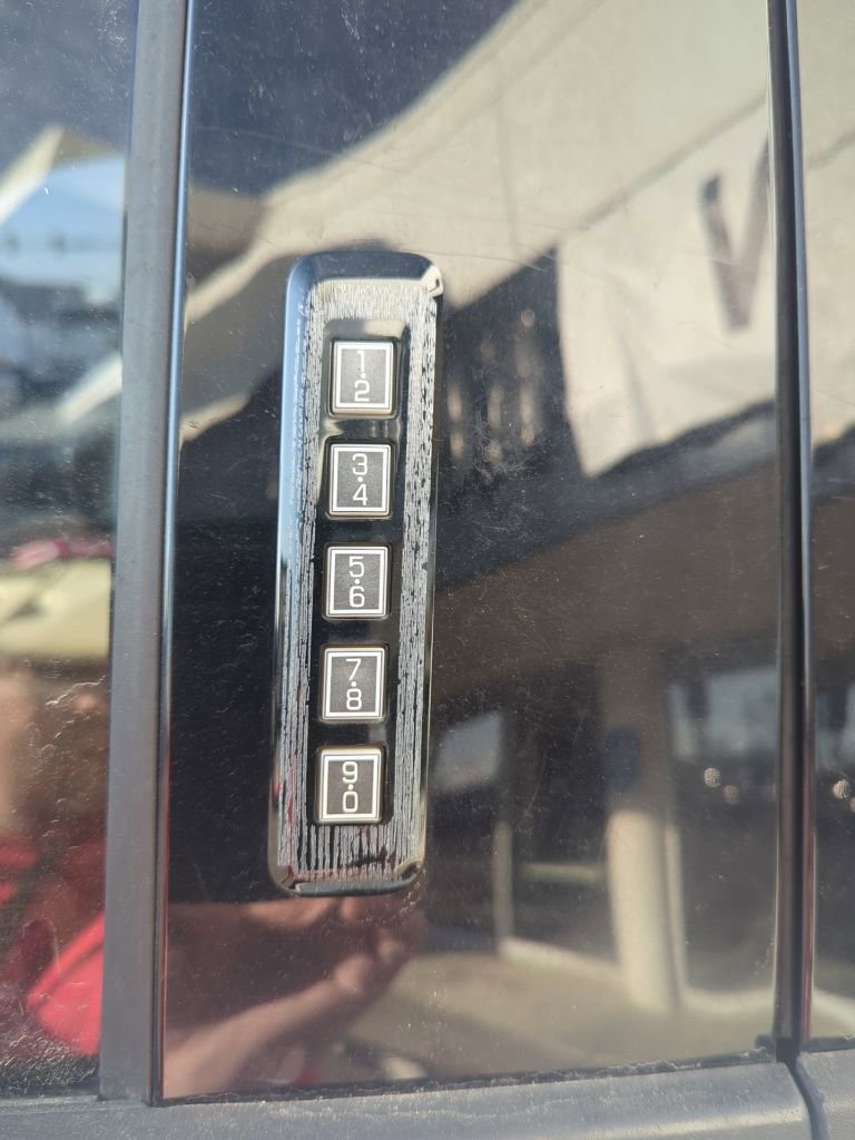 Used 2017 Ford F250 Lariat image 22