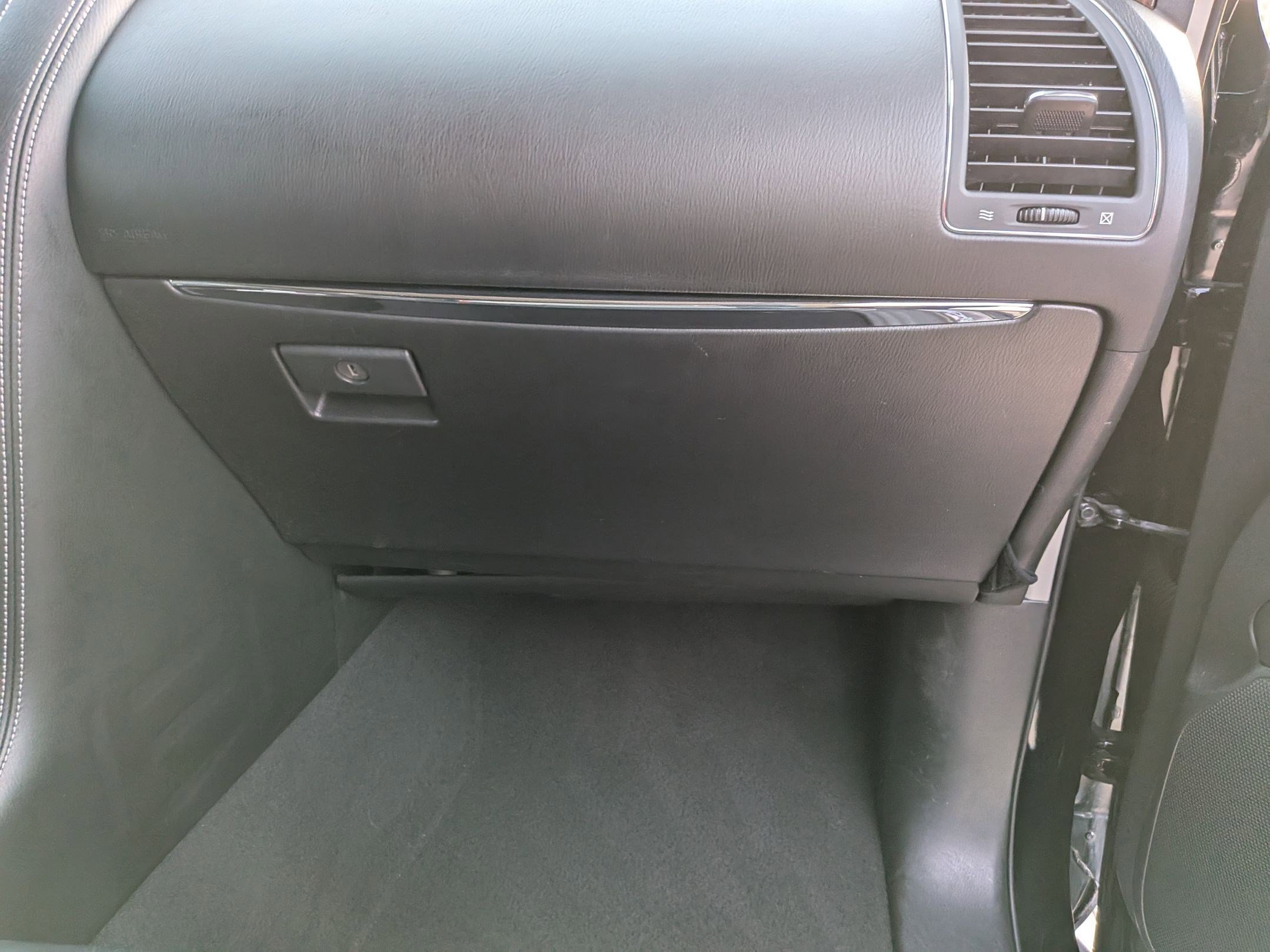 Used 2017 Nissan Armada Platinum w/ Captain Seat Package image 21