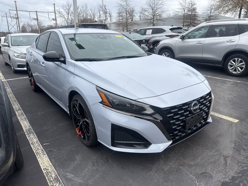 Used 2023 Nissan Altima 2.5 SR w/ SR Premium Package