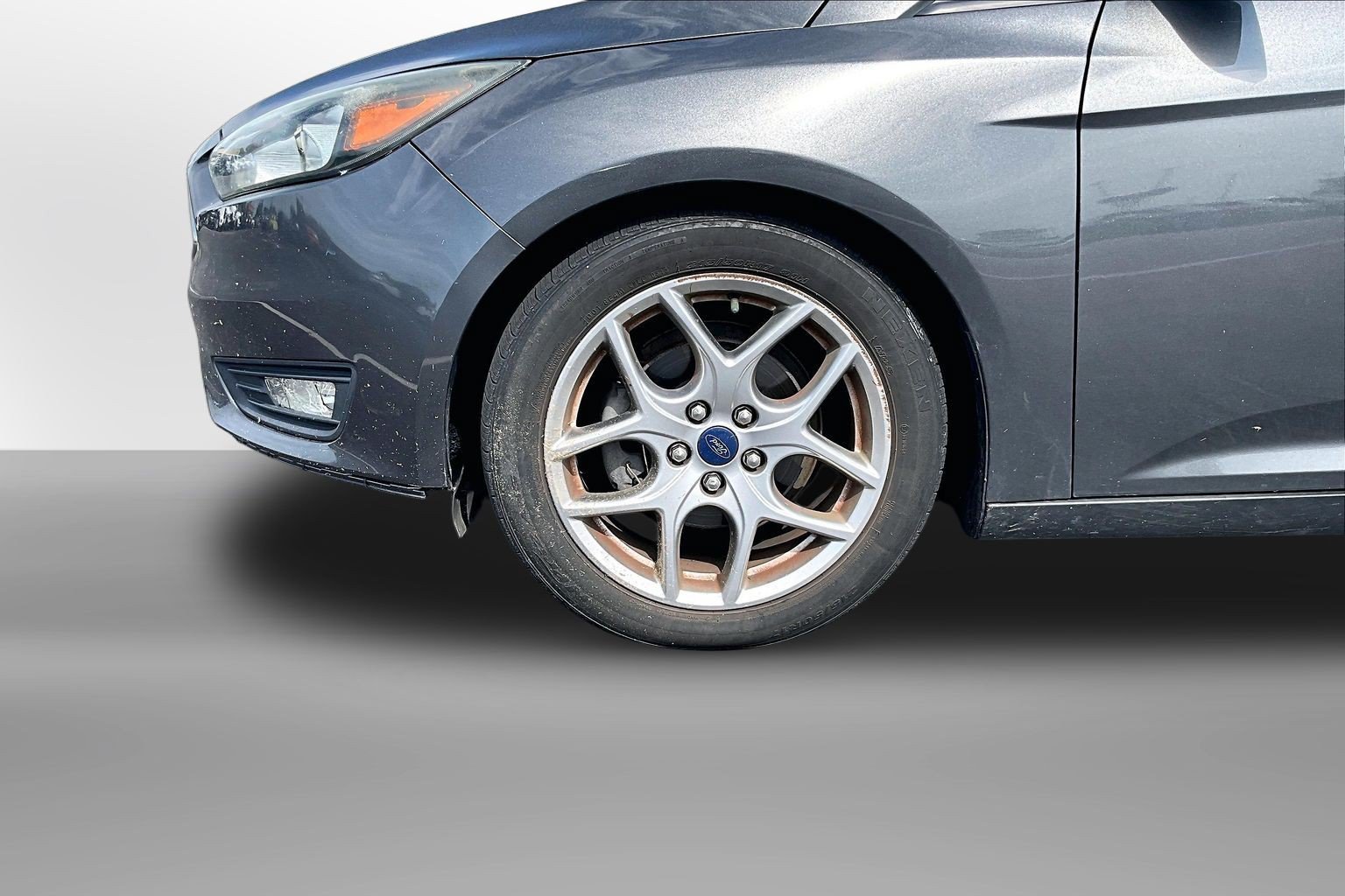 Used 2015 Ford Focus SE w/ Equipment Group 201A FWD image 3