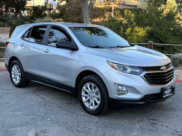 Used 2021 Chevrolet Equinox LS image 2