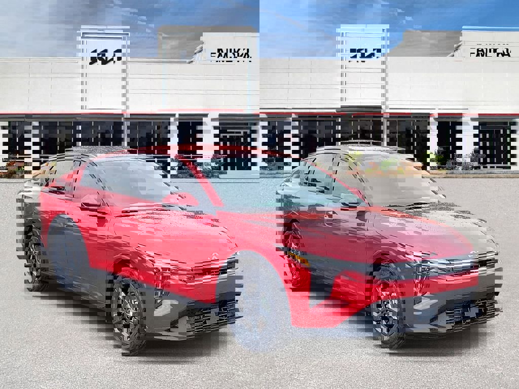 New 2026 Kia K4 LXS image 1