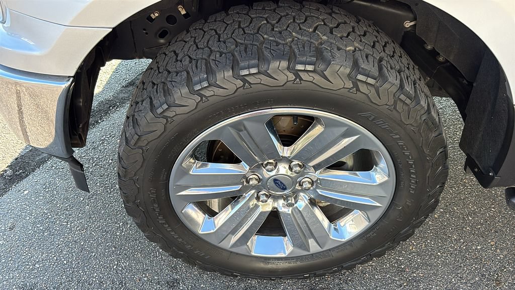 Used 2019 Ford F150 XLT w/ Equipment Group 302A Luxury AWD/4WD image 34