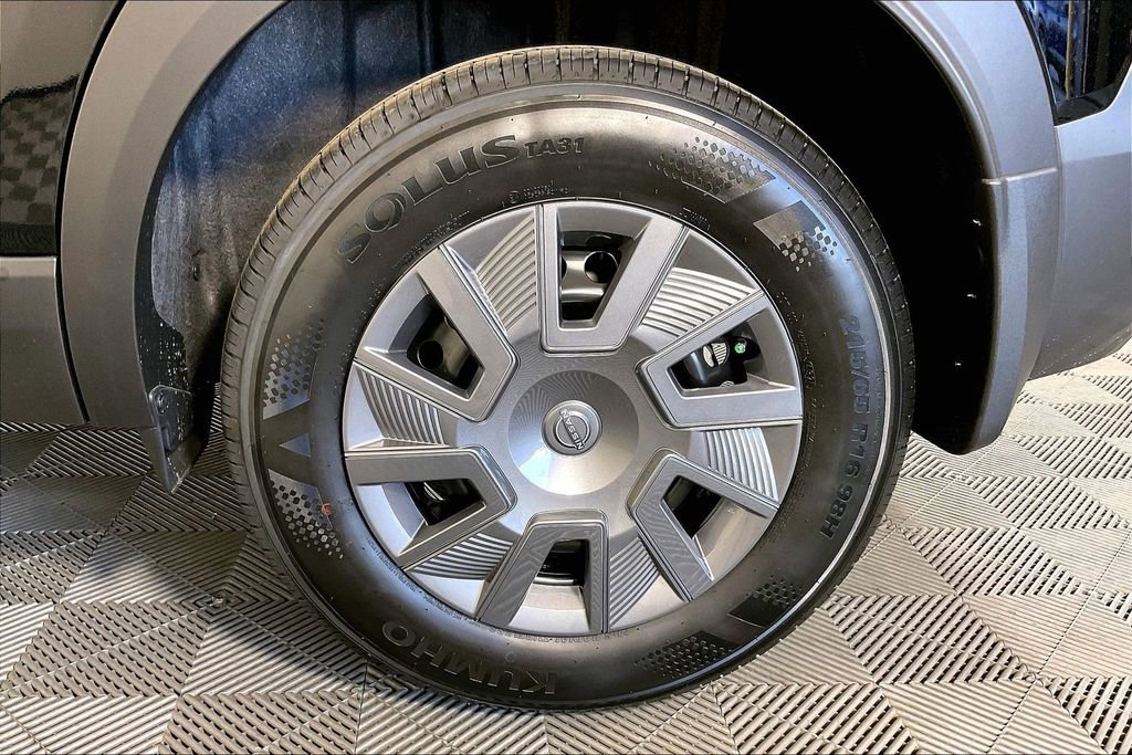 New 2026 Nissan Kicks S image 16